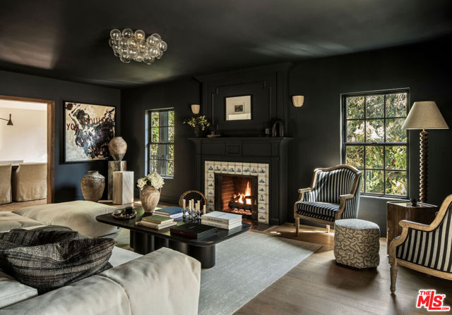 1524 Sunset Plaza Drive, Los Angeles CA: https://media.crmls.org/mediaz/c4fd5805-57dc-48ed-9b1f-9dfa73462df5.jpg