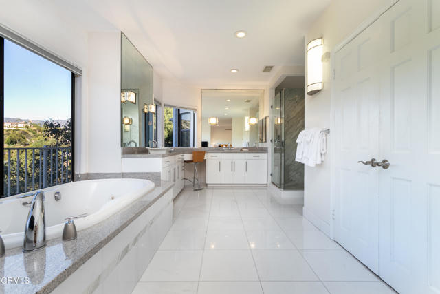 Detail Gallery Image 24 of 36 For 363 Patrician Way, Pasadena,  CA 91105 - 3 Beds | 3/1 Baths