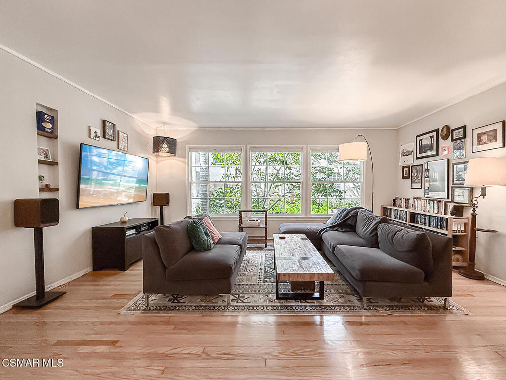 1528 Yale Street #3