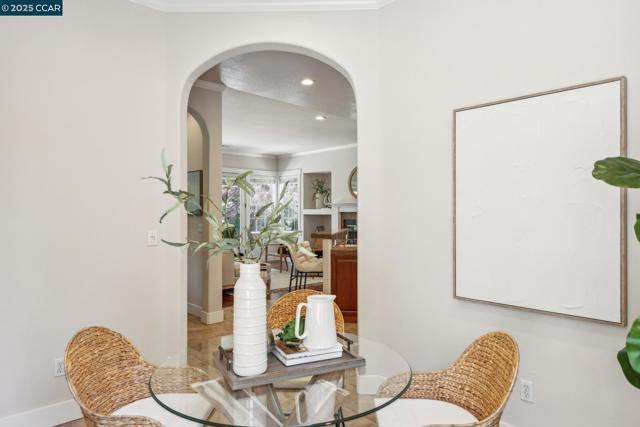 4280 Marietta Ct, Concord CA: https://media.crmls.org/mediaz/c5002ed6-5b24-4c09-a1e4-9435cd89bedd.jpg