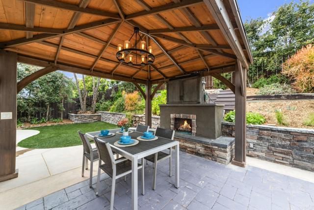 1619 Corte Verano, Oceanside CA: https://media.crmls.org/mediaz/c5011ef3-3b5a-4aef-beea-166a56e30df2.jpg