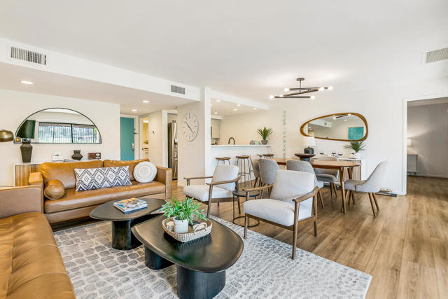 73879 Club Circle Dr, Palm Desert CA: https://media.crmls.org/mediaz/c502dc28-e22d-4e46-9304-9c30604e9305.jpg