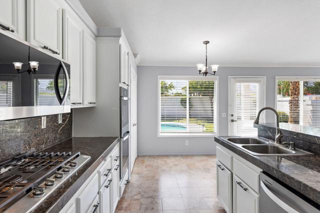 47970 Via Jardin, La Quinta CA: https://media.crmls.org/mediaz/c502fe07-3065-41d3-ba76-44cc0e5443b8.jpg
