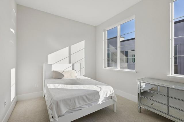 473 Sentinel Drive, Alameda CA: https://media.crmls.org/mediaz/c504eddc-5b0d-46b2-89ea-1bfe88248b07.jpg