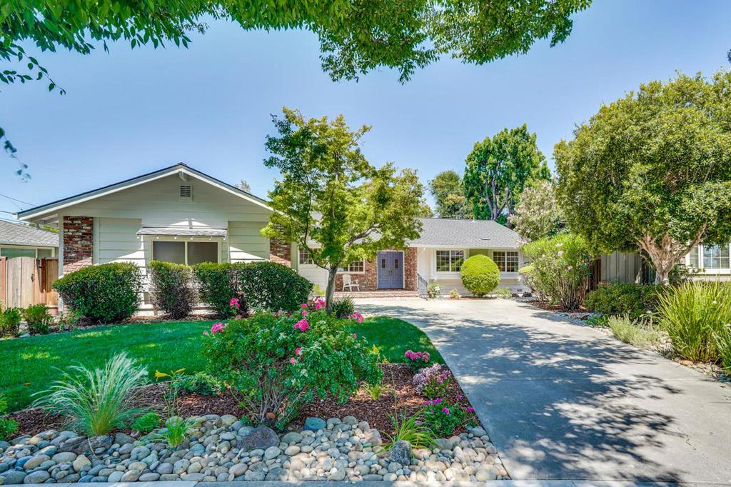 2202 Gunar Drive