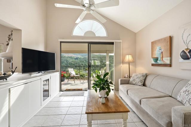 Detail Gallery Image 22 of 62 For 28766 Vista Valley Dr, Vista,  CA 92084 - 2 Beds | 2 Baths