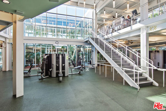 Image 29 of 33 For 5821 Lantern Court