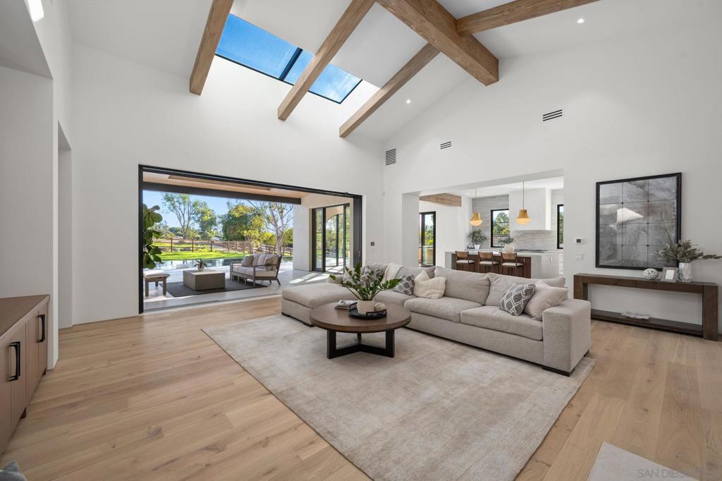 MLS #250043116SD image #27