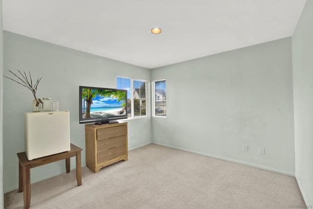 Image 30 of 39 For 12032 Caneridge Rd