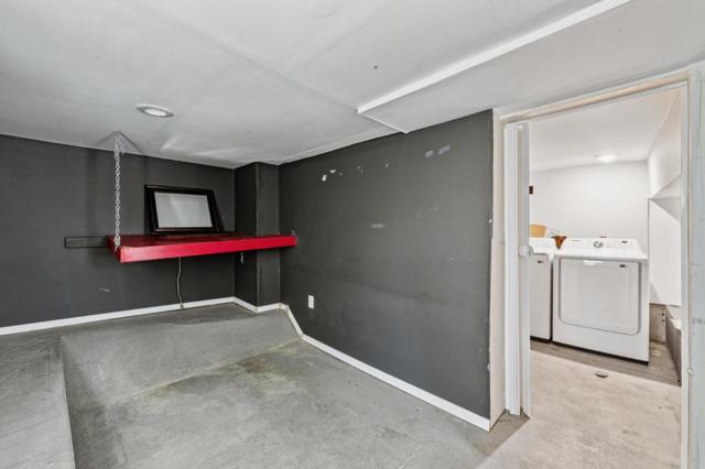 275 Teddy Avenue, San Francisco CA: https://media.crmls.org/mediaz/c5095111-3b66-45aa-8000-78fd21d3fa5b.jpg