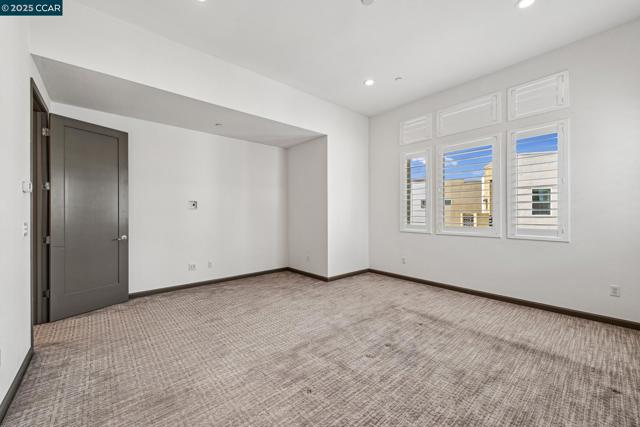 5826 Noba Rd, Dublin CA: https://media.crmls.org/mediaz/c509e77b-6022-4774-bb14-705eabf20eeb.jpg