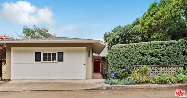 Image 2 for 1802 Redesdale Ave, Los Angeles, CA 90026