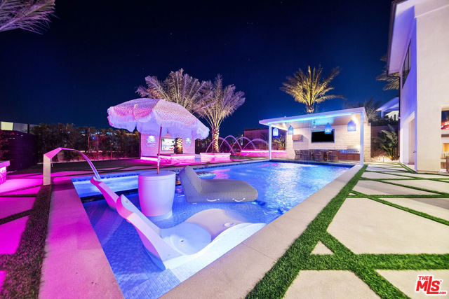 20216 W Albion Way, Porter Ranch CA: https://media.crmls.org/mediaz/c50a2981-2281-4add-be82-61bfc7a86b62.jpg