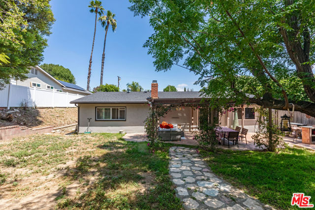 6941 Scarborough Peak Drive, West Hills CA: https://media.crmls.org/mediaz/c50a6be8-f94a-4e38-8722-245f0ac73c22.jpg