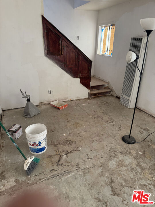 38652 9th Street, Palmdale CA: https://media.crmls.org/mediaz/c50ae1fd-57dd-44d6-8f8d-9c20dfc94fad.jpg