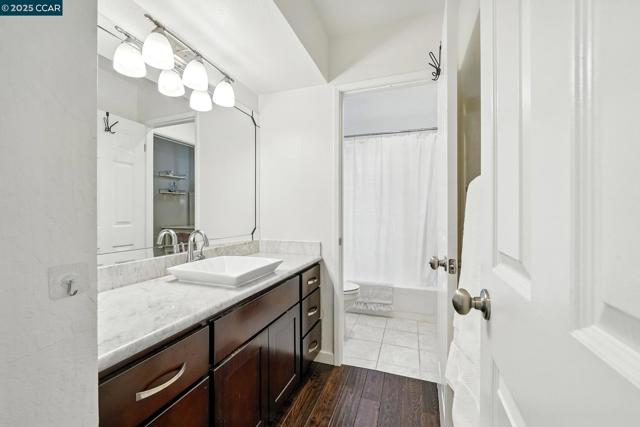 1624 San Luis Rd, Walnut Creek CA: https://media.crmls.org/mediaz/c50af0af-fefd-435e-9a13-602b8b993cba.jpg
