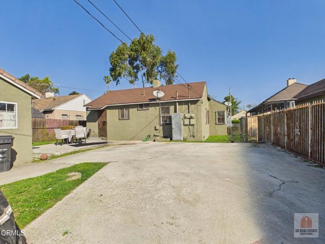 Detail Gallery Image 11 of 15 For 524 W Almond St, Compton,  CA 90220 - 4 Beds | 2 Baths