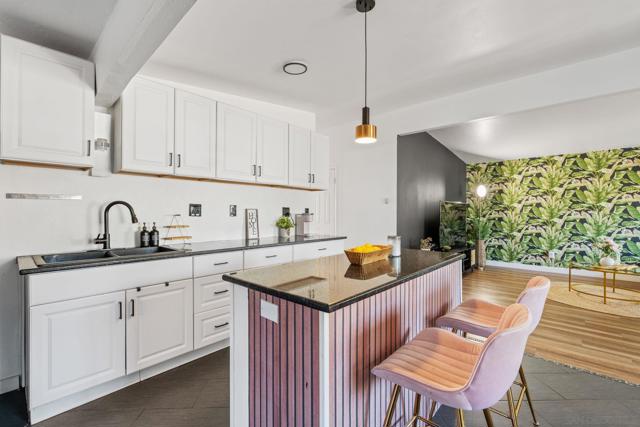 434 Del Mar Ct, Chula Vista CA: https://media.crmls.org/mediaz/c50b876b-fac4-4768-bb14-21a3950dc375.jpg