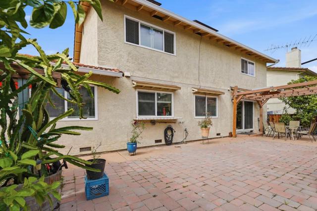 2878 Glen Ascot Way, San Jose CA: https://media.crmls.org/mediaz/c50b95f1-83a9-4b1d-9759-c0cf36a9618f.jpg