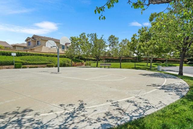 8749 Fairoaks Court, Rancho Cucamonga CA: https://media.crmls.org/mediaz/c50b95f4-0364-4d44-9b1f-8fc37fc3e996.jpg
