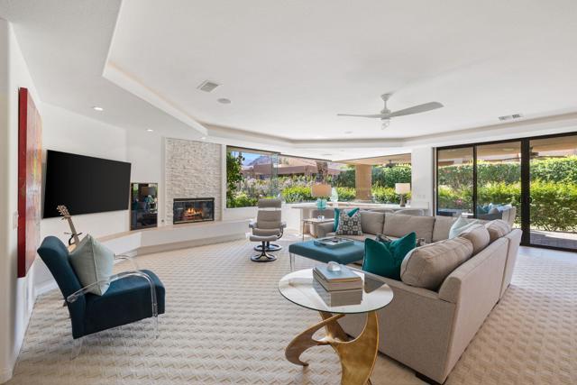 73465 Irontree Drive, Palm Desert CA: https://media.crmls.org/mediaz/c50c3de8-730a-4679-96b7-9a2358fd5843.jpg