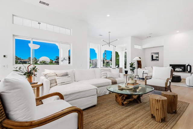 51075 Marbella Court, La Quinta CA: https://media.crmls.org/mediaz/c50c7386-eac6-472e-8a0d-8eb4c4bc8c38.jpg