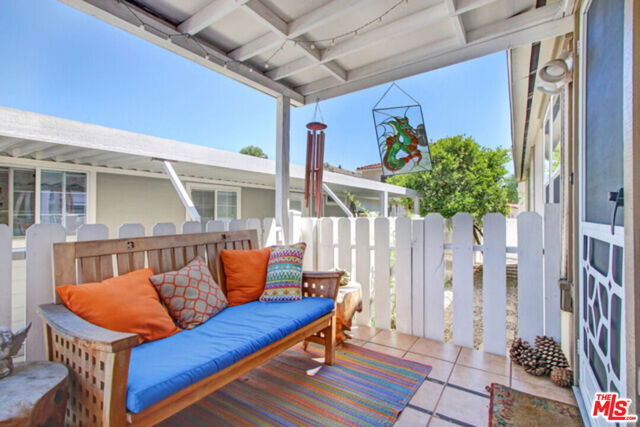 Details for 196 Cherokee, Topanga, CA 90290