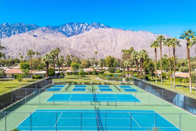2232 Oakcrest Drive, Palm Springs, CA 92264
