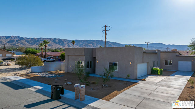 13704 Sarita Drive, Desert Hot Springs CA: https://media.crmls.org/mediaz/c50e822e-770c-48ac-9924-c3980c7242c0.jpg