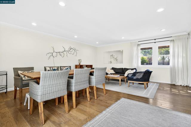 5774 Friar Ct, El Sobrante CA: https://media.crmls.org/mediaz/c50e9d81-1492-4d11-ab05-bec1c0f4cefb.jpg