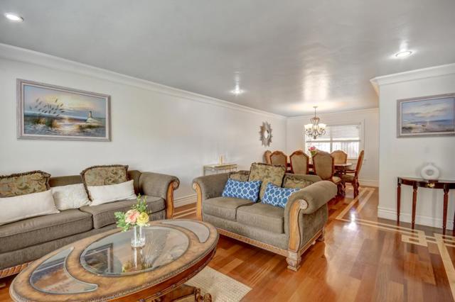 895 Greenwich Drive, Gilroy CA: https://media.crmls.org/mediaz/c50f448e-a2f7-4bfb-a99f-0f3aa18bb938.jpg