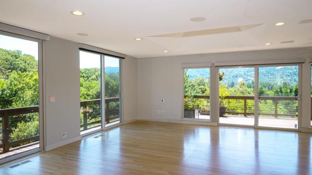 15 Kiowa Court, Portola Valley CA: https://media.crmls.org/mediaz/c50fef89-549e-435d-841d-56a904ddd96e.jpg