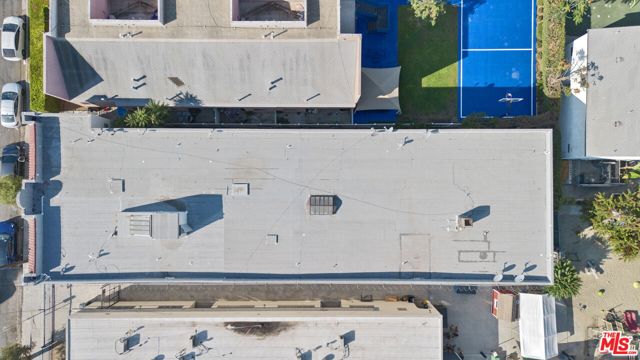 223 N Breed Street, Los Angeles CA: https://media.crmls.org/mediaz/c5107b80-0a20-4296-a59e-46b211726b85.jpg