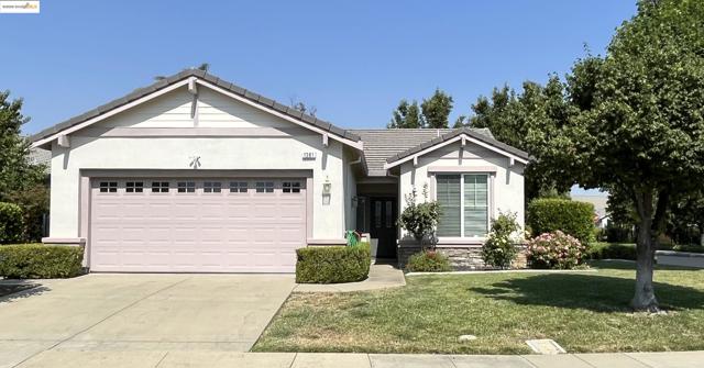 1381 BONUM WAY, Brentwood CA: https://media.crmls.org/mediaz/c51224dd-9116-4be6-bc10-096555204951.jpg