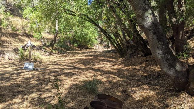0 ARROYO Way, Los Altos Hills CA: https://media.crmls.org/mediaz/c512f221-81e1-4616-8fd8-e1957fdd9d65.jpg