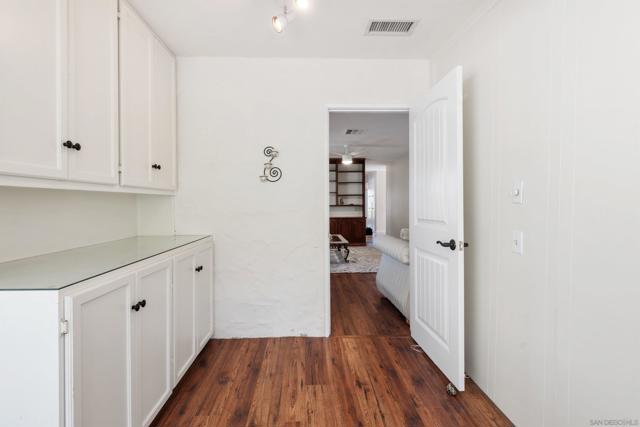 12091 Lomica Dr, San Diego CA: https://media.crmls.org/mediaz/c5137499-cf75-43be-b3f8-086780468fb6.jpg