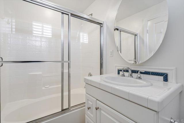 Detail Gallery Image 13 of 17 For 4368 Nautilus Way #10,  Oceanside,  CA 92056 - 3 Beds | 3/1 Baths