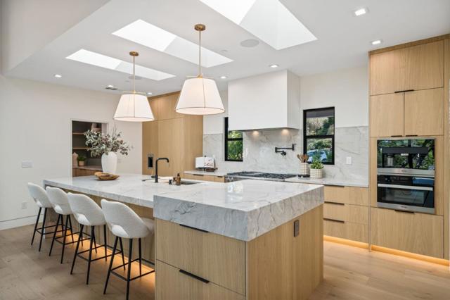 510 Darrell Road, Hillsborough CA: https://media.crmls.org/mediaz/c514eaa8-d60e-4386-842a-4028ff37e585.jpg