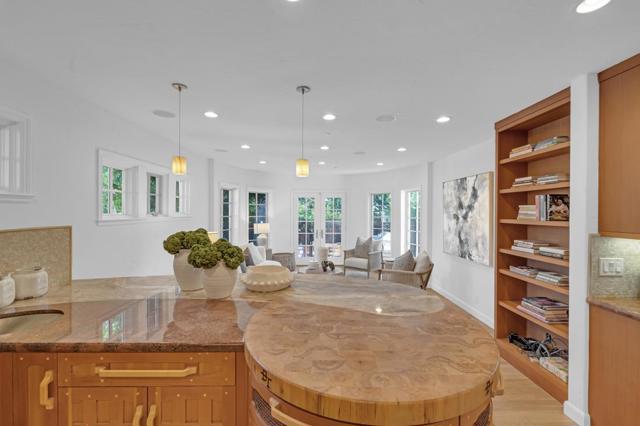 729 Concord Way, Burlingame CA: https://media.crmls.org/mediaz/c5162ab4-3e5e-434c-91dd-2c108afda493.jpg