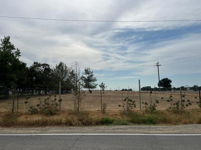 12445 Alta Mesa Road, Herald CA: https://media.crmls.org/mediaz/c517861b-369a-4a97-b736-90886ac31570.jpg