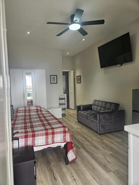 3361 Mcgraw St, San Diego CA: https://media.crmls.org/mediaz/c5181a82-2ed2-47f5-a0ab-1d3040fc8c23.jpg