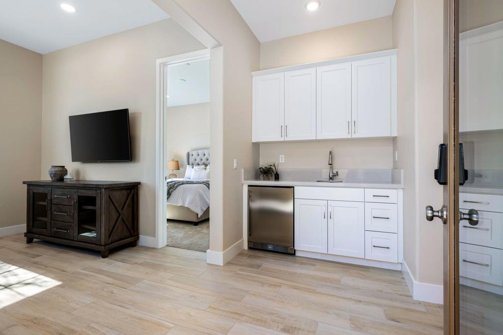 MLS #219149584DA image #31