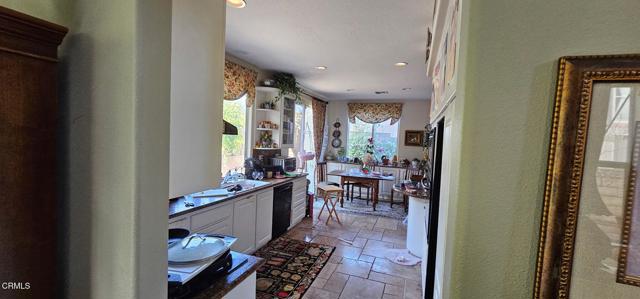 4353 Camino De Las Estrellas, Newbury Park CA: https://media.crmls.org/mediaz/c5188d01-ce50-45ce-8073-4627c1932dd6.jpg