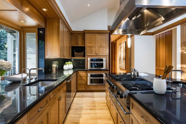 188 Fair Oaks Lane, Atherton CA: https://media.crmls.org/mediaz/c518d93c-faa0-4a77-98cf-4cf45d2a9845.jpg