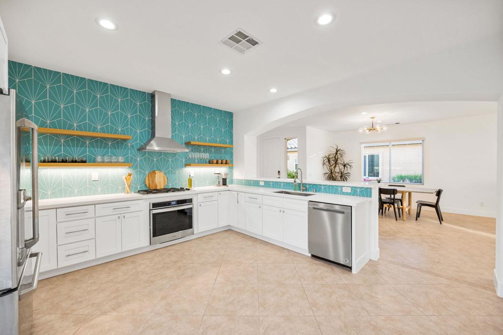 MLS #219126242PS image #3