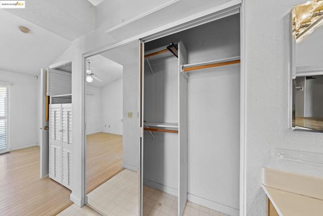 5213 Walker Ct, Antioch CA: https://media.crmls.org/mediaz/c5197bbc-9dda-40ab-a883-51210a4a15c7.jpg