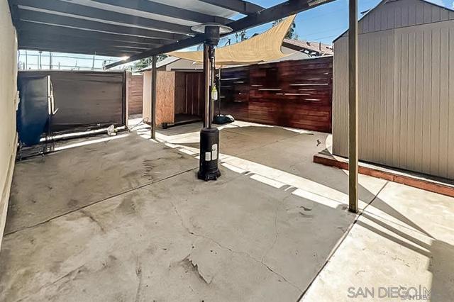 514 18 W 10th Ave, Escondido CA: https://media.crmls.org/mediaz/c519bd82-f2cf-4502-a9c0-3b877841d3c6.jpg