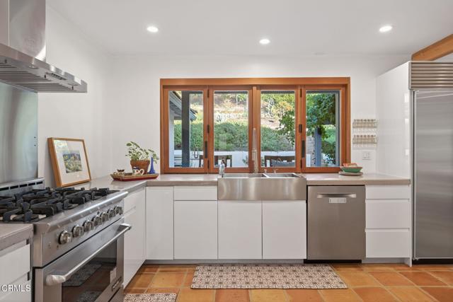 Detail Gallery Image 16 of 72 For 1195 Rancho Ct, Ojai,  CA 93023 - 4 Beds | 4 Baths