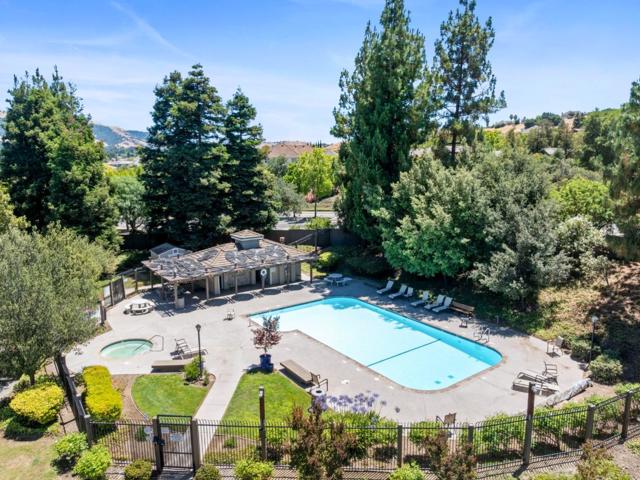 2784 Buena Point Court, San Jose CA: https://media.crmls.org/mediaz/c51b3d26-bf24-4d7f-a4f6-00a5a3646b41.jpg