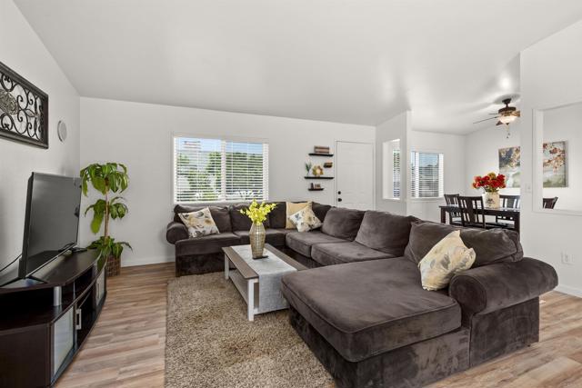 8620 Atlas View Drive, Santee CA: https://media.crmls.org/mediaz/c51c03bb-2be4-44f9-8d76-4e467f8b79e9.jpg